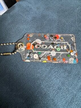 Coach 3” Poppy Clear Confetti Hangtag